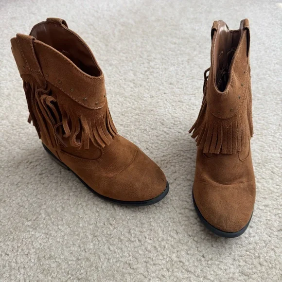Cat & Jack Brown Fringe Ankle Boots - Picture 1 of 5